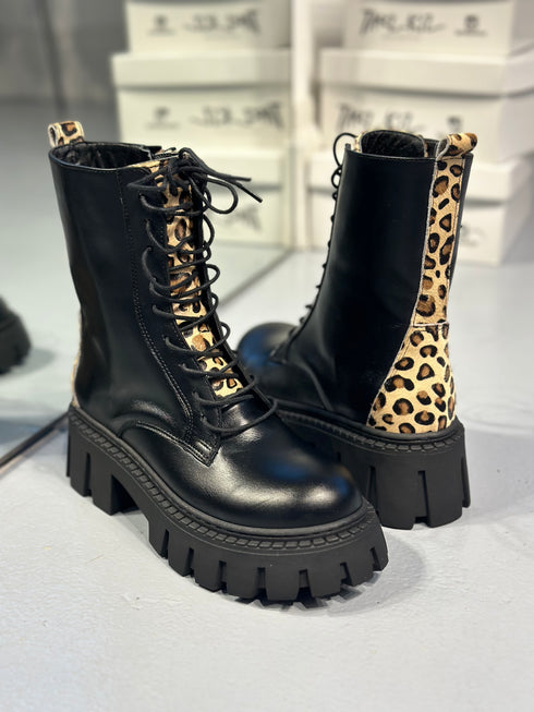 LEOPAR HAKİKİ DERİ POSTAL